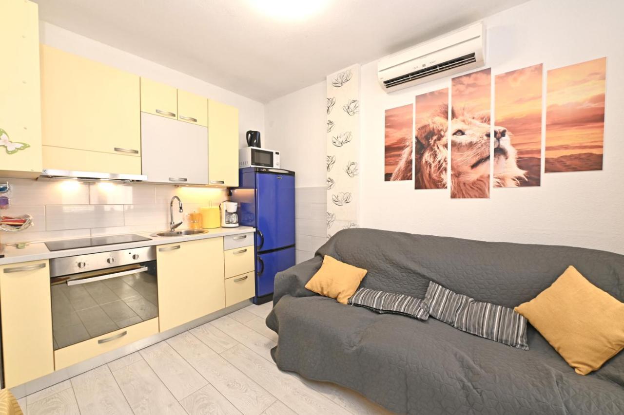 포레치 Apartman Blaz 아파트 외부 사진